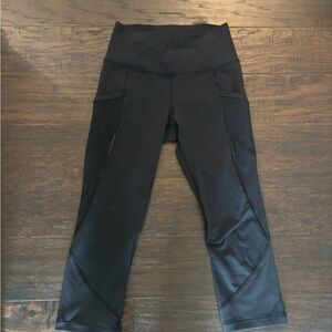 lululemon athletica black capris with pockets